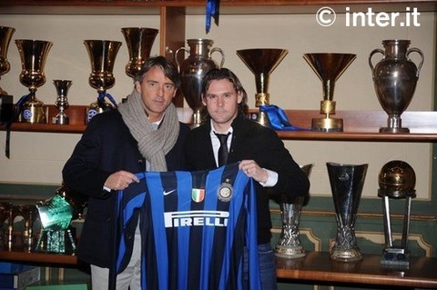 Maniche a Mancini