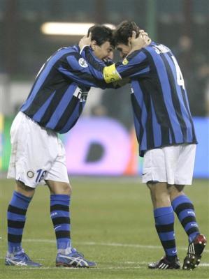 Zanetti a Burdisso
