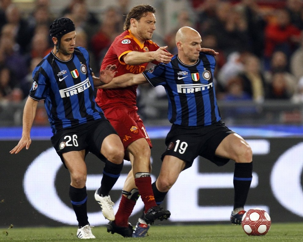 Chivu a Cambiasso