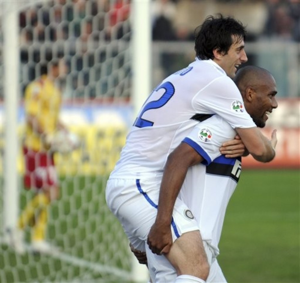 Milito a Maicon
