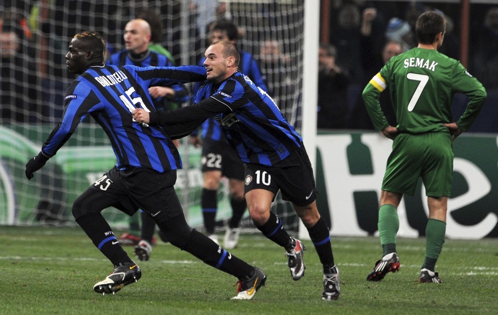 Balotelli a Sneijder