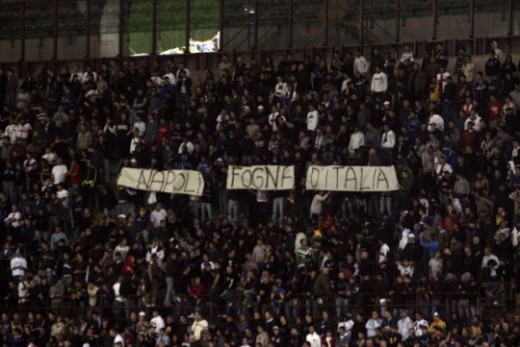 Fanouci urejc transparentem soupee z Neapole