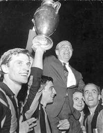 Angelo Moratti s pohrem